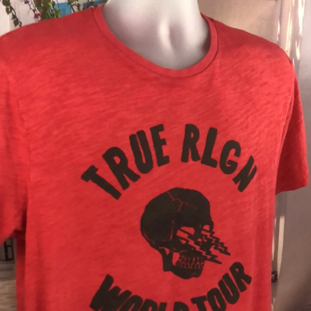 NWOT True Religion Red “World Tour” Skull Graphic T-shirt
